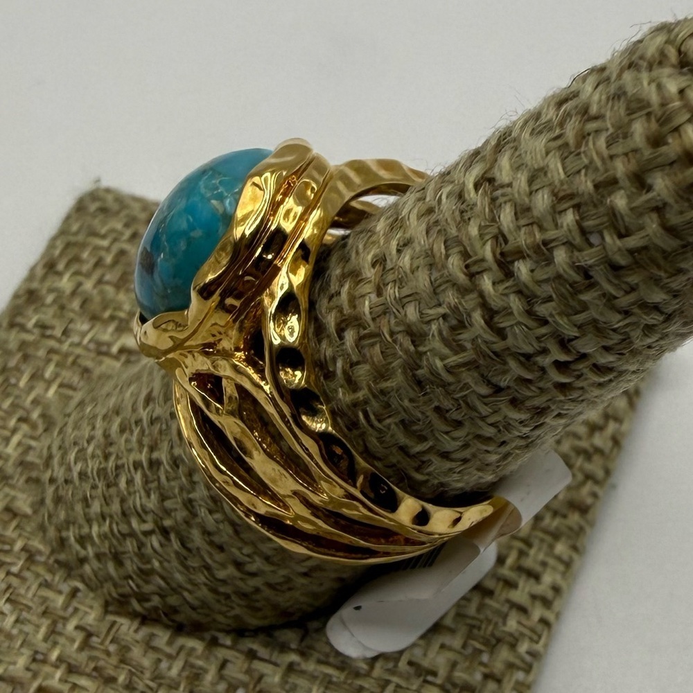 Italian B Italy Gold Tone Turquoise Ring Size 7.75 - Picture 3 of 4